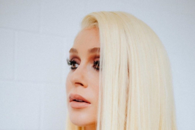 Marina Ruy Barbosa ficou loira para novo comercial da Renault(foto: divulgação)