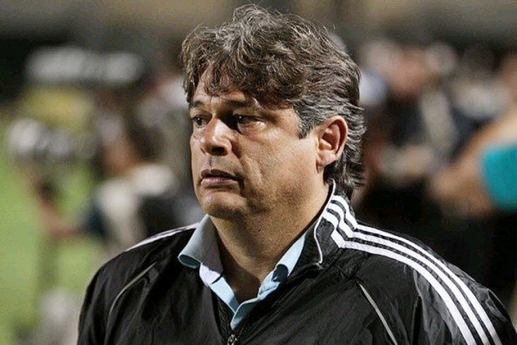Veiga fez carreira de técnico treinando o Bragantino. (foto: Divulgação)