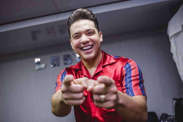 Wesley Safadão gravou a música do compositor em 2018, para o álbum "Dif...