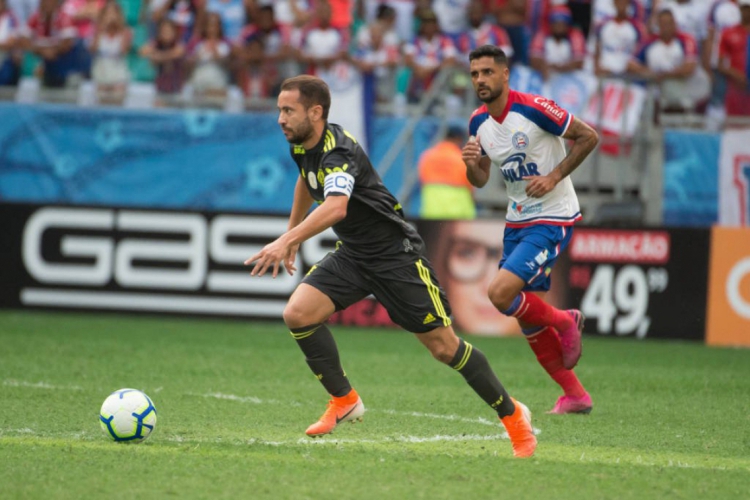Flamengo foi goleado pelo Bahia em jogo de hoje, em Salvador. Resultado final foi 3 a 0 pro time ...