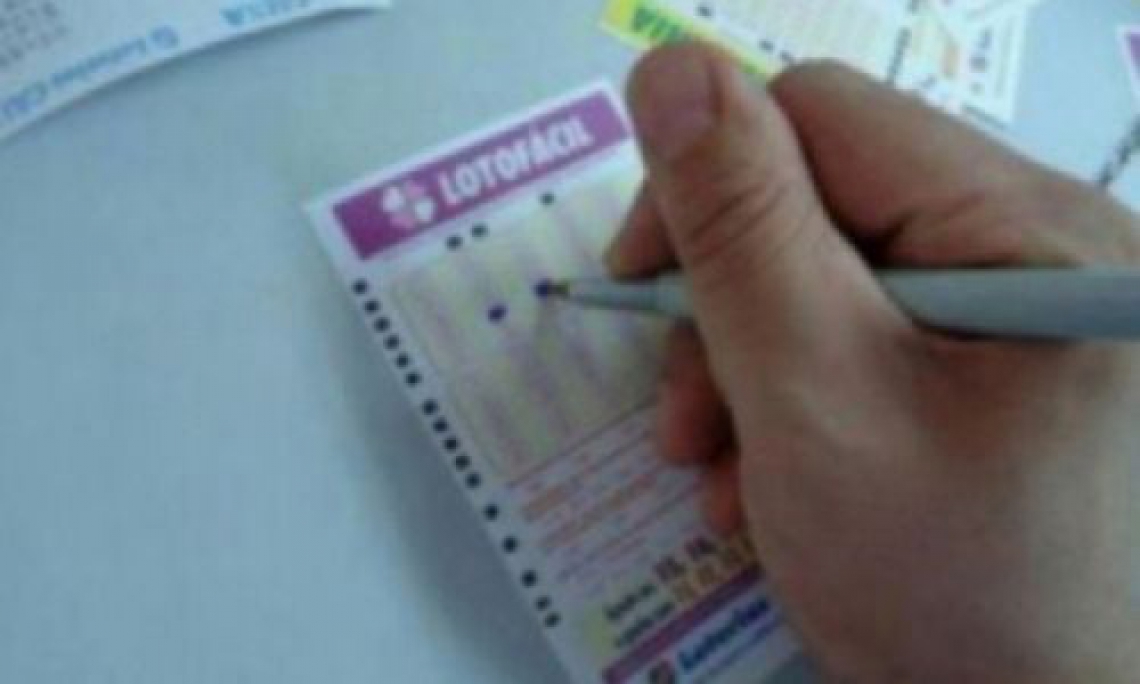 O sorteio da Lotofácil Concurso 1849 ocorre hoje, segunda-feira, 5 de agosto (05/08), por volta das 20 horas, quando o resultado da loteria será conhecido