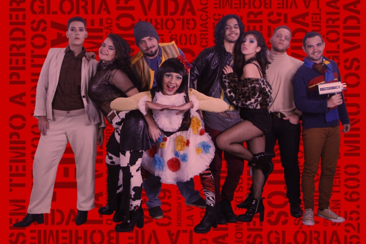 Espet&aacute;culo "Rent" fica em cartaz durante todos as sextas, s&aacute;bados e domin...