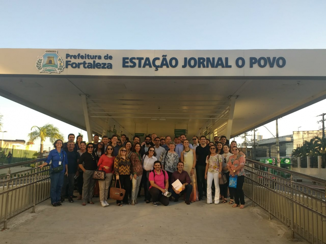 Participantes do curso realizam tour pelas interven&ccedil;&otilde;es na mobilidade urbana de Fortaleza 