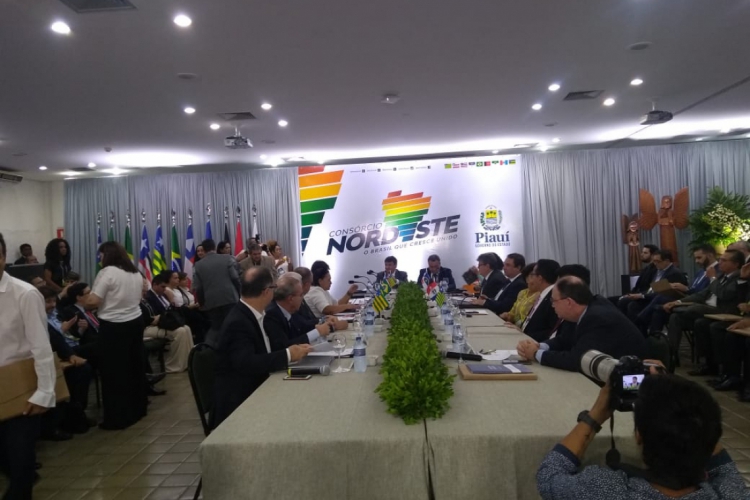 Evento, iniciado às 14h, tem o objetivo de estabelecer uma maior cooperação ...