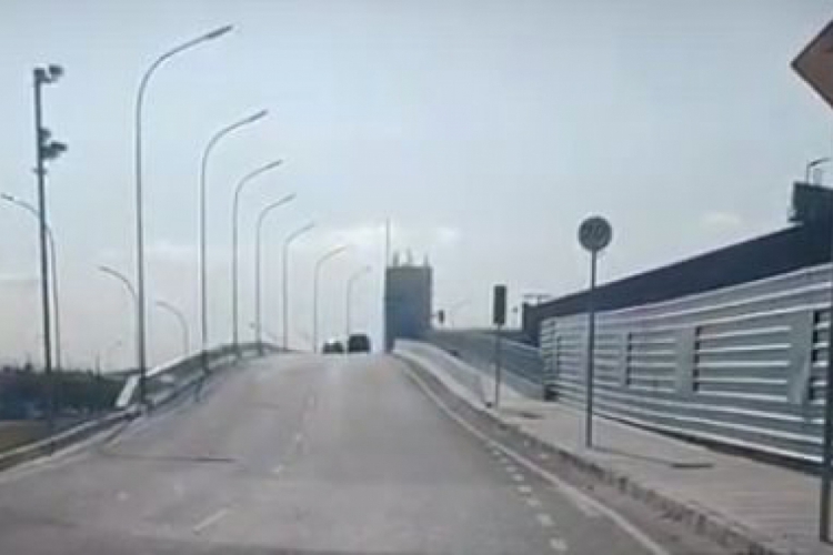 AMC explica que o fotossensor do aeroporto é para fiscalização de segurança e não para multa...