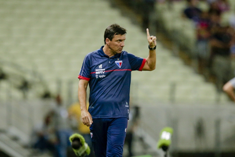 Zé Ricardo comandou o Fortaleza em sete jogos, com apenas uma vitória (foto: AURELI...