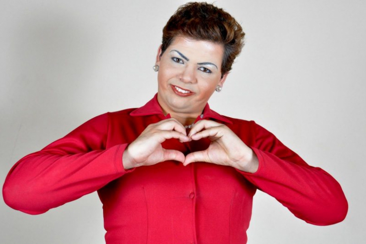 Gustavo Mendes é conhecido por interpretar Dilma Rousseff na internet