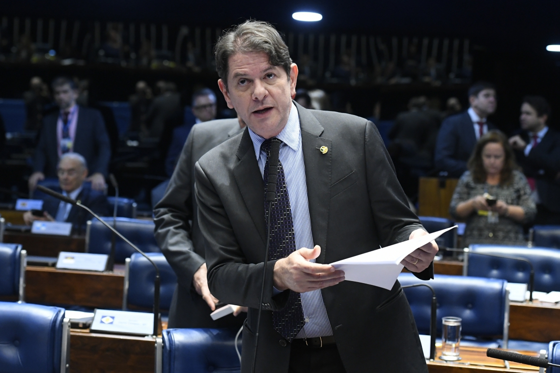 Cid Gomes apresentou proposta pedindo a revogação dos efeitos da medida (Foto: Roque de Sá/Agência Senado)