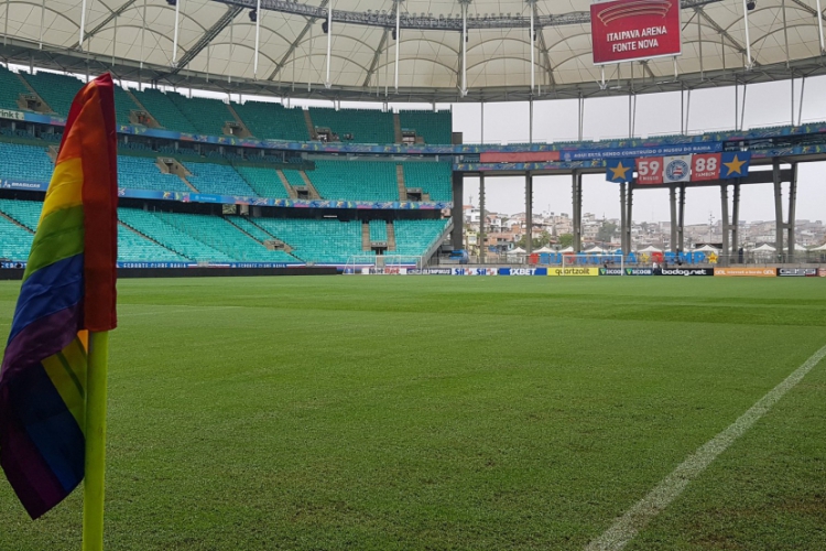 Detalhe na bandeira de escanteio da Fonte Nova(foto: Bahia/Divulgação)