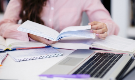 O esfor&ccedil;o do aluno determina o sucesso no mercado 