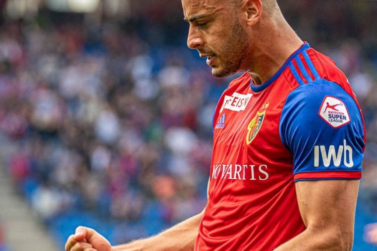 Ex-Ceará, Arthur Cabral alcança novamente a marca de 20 gols na Europa(foto: Reprod...