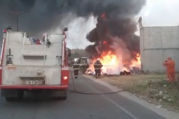 Dez mandados de pris&atilde;o preventiva e 20 de busca e apreens&atilde;o foram cumpridos na manh...