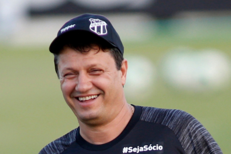 Ad&iacute;lson Batista chegou ao segunda vit&oacute;ria no comando do Cear&aacute;(foto: LC Morei...