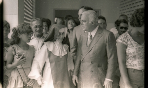 Irmã Dulce na Inauguração do Hospital Santo Antônio - 08.02.1983 - Crédito: Bereta/Arquivo Jornal Correio*