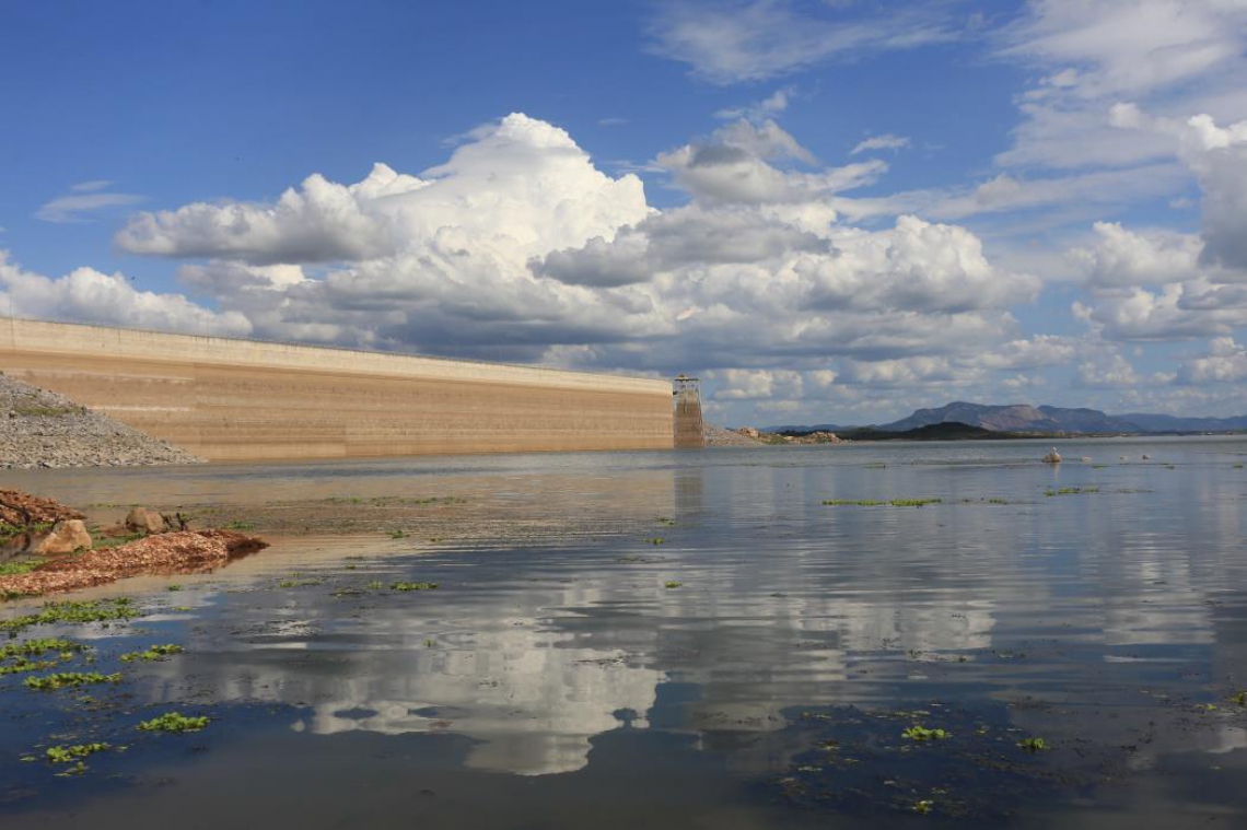 O Castanhão atingiu a capacidade máxima pela última vez em 2004
 (Foto: Fábio Lima )