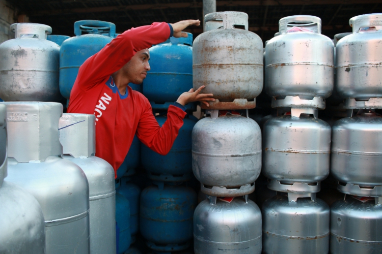 Na compara&ccedil;&atilde;o com o fim de dezembro, quando o pre&ccedil;o do g&aacute;s de cozinha...
