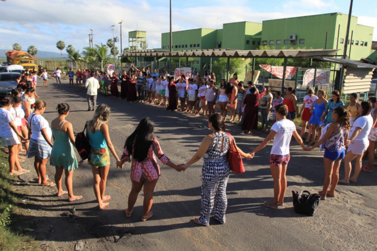 Visitas de parentes dos presos no Presídio do Carrapicho, na CPPL I (Foto: Evilázio...