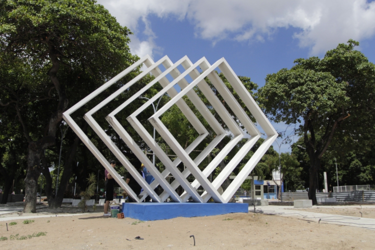Nenhuma aula foi cancelada em virtude da falta de energia.