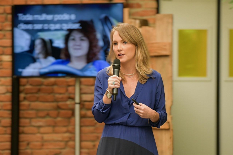 Claudia Woods, da Uber, explica que a ferramenta estará disponível já na primeira semana de no...