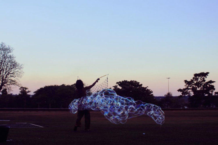 Festival de Bolhas Gigantes acontece no próximo domingo, 3 de novembro, na Praça das Flores(fot...