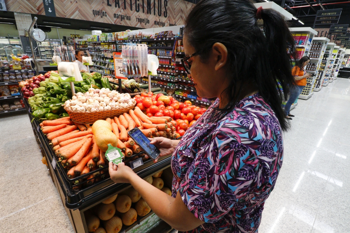 FORTALEZA, CE, BRASIL, 28-10-2019: Pinheiro Supermercado. Varejo 4.0. (Foto: Deísa Garcêz/Especial para O POVO) (Foto: DEÍSA GARCÊZ/ESPECIAL PARA O POVO)