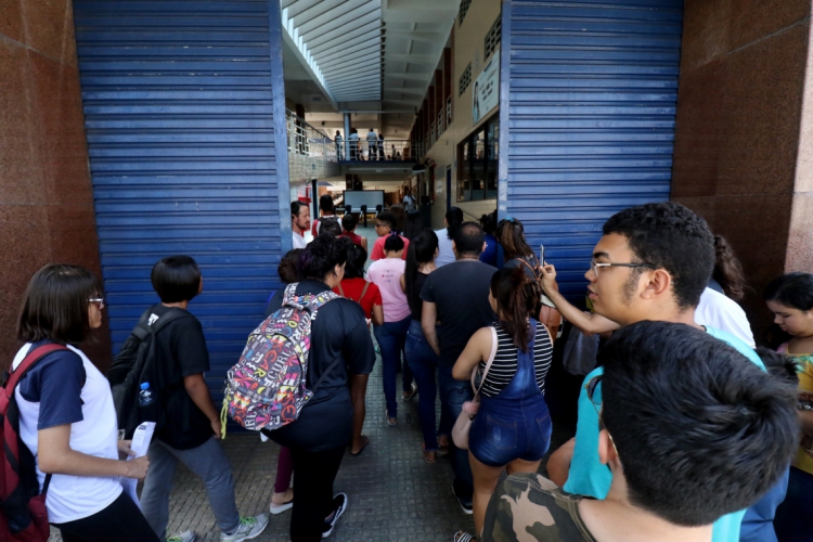 Primeiro dia das provas do Enem 2019 em Fortaleza: PDT diz que alunos carentes ser&atilde;o preju...