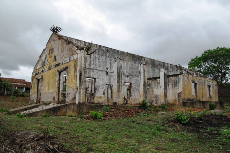 Conjunto arquitetônico reconhecido como campos de concentração em Senador Pom...