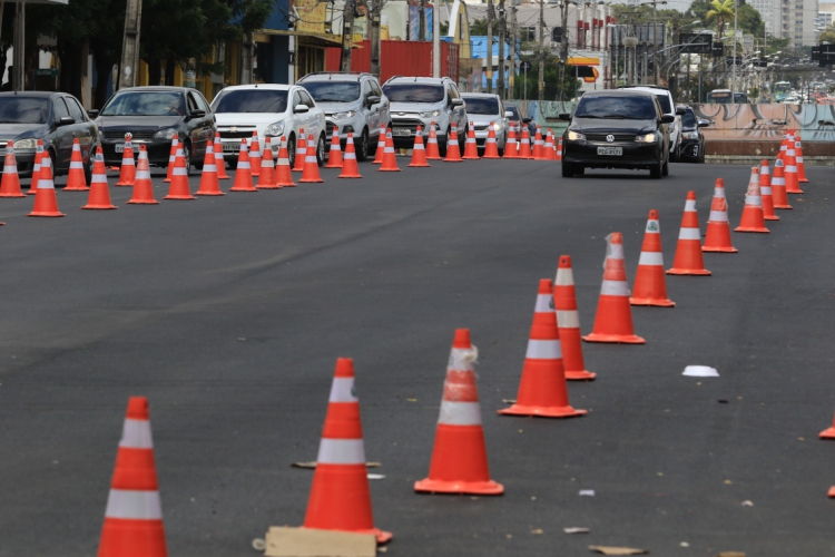 Novo trecho do bin&aacute;rio da avenida Santos Dumont passa a funcionar nesta segunda-feira(foto...