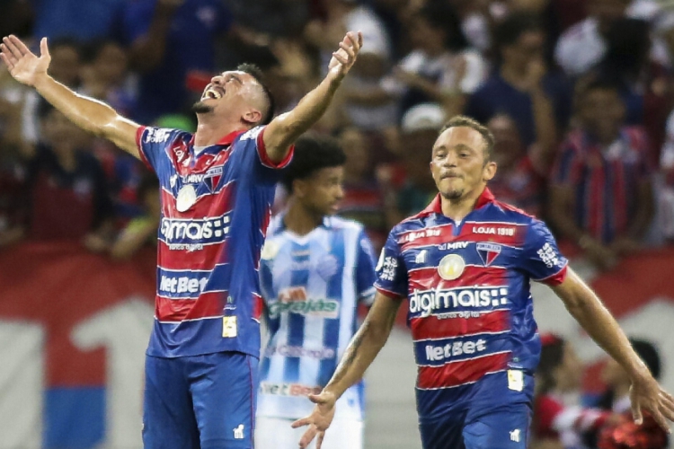 Última vitória do Leão sobre um concorrente direto foi no domingo, 17, quando venceu o CSA por...