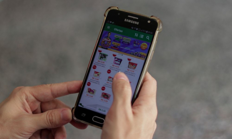 Aplicativo proporciona economia de tempo ao fazer compras em supermercados  