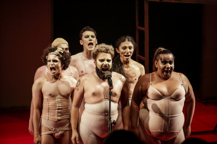 As Travestidas: despedida do coletivo que ampliou a diversidade no ... - O POVO