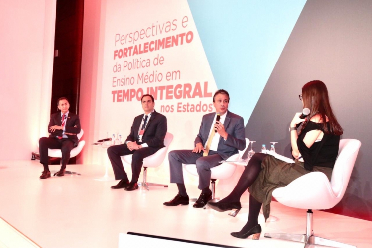 O encontro das autoridades aconteceu em São Paulo, na manhã desta quarta-feira ,27  durante o s...