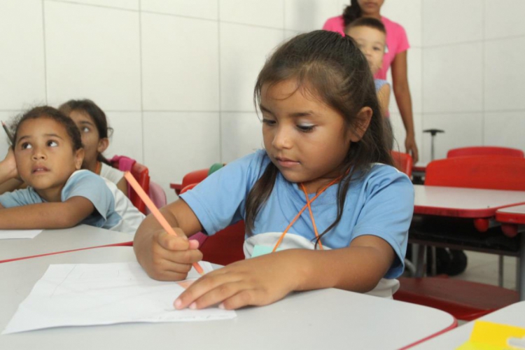 Matrículas são divididas por séries(foto: Mauri Melo/O POVO)