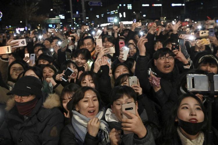 Popula&ccedil;&atilde;o da Coreia do Sul ficar&aacute; entre 1 e 2 anos mais jovens em 2023 ap&oacute;s lei que padroniza contagem de idade no pa&iacute;s entrar em vigor