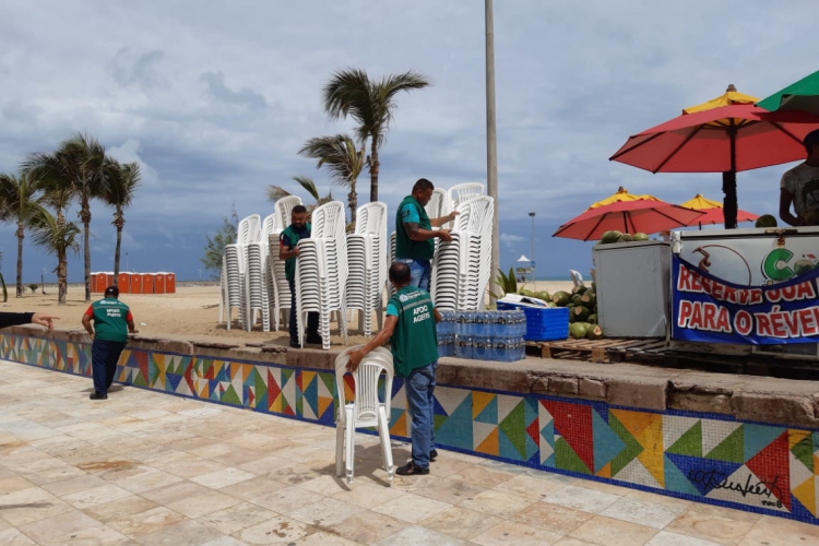 Operação do Réveillon 2020 em Fortaleza ocorre desde o início da manhã desta terça-feira, 3...