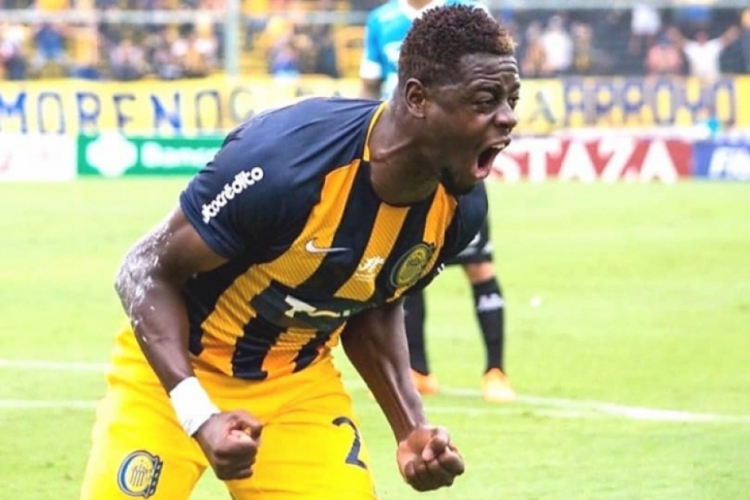 Cabezas atuou pelo Rosario Central em 2019