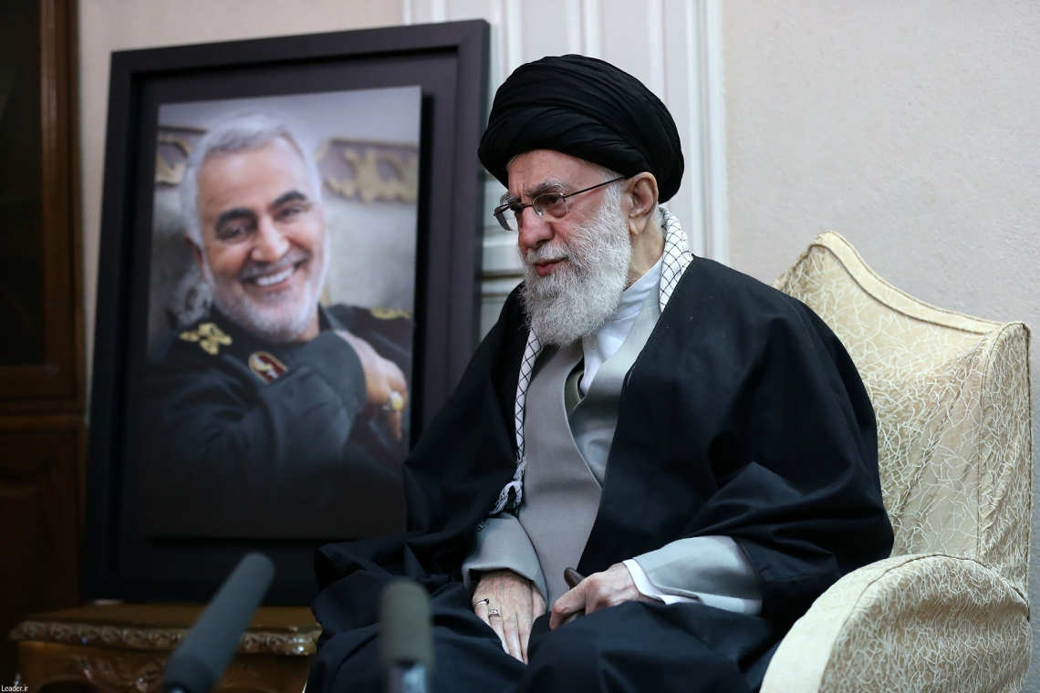 ￼AIATOLÁ Ali Khamenei prometeu retaliação ao ataque que resultou na morte do general Qasem Soleimani (Foto: AFP PHOTO / KHAMENEI.IR)