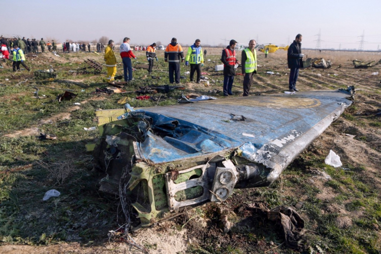 Destroços de avião ucraniano em Shahedshahr, sudoeste da capital Teerã, no Irã. 