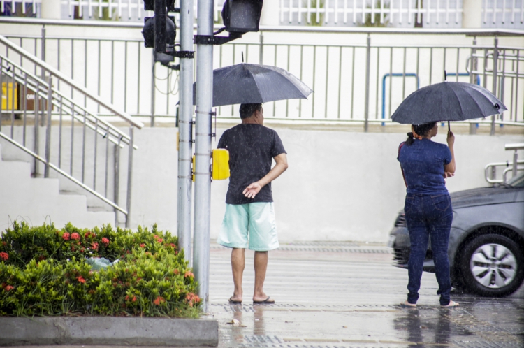 De ontem pra hoje, também foi registrada chuva em Fortaleza