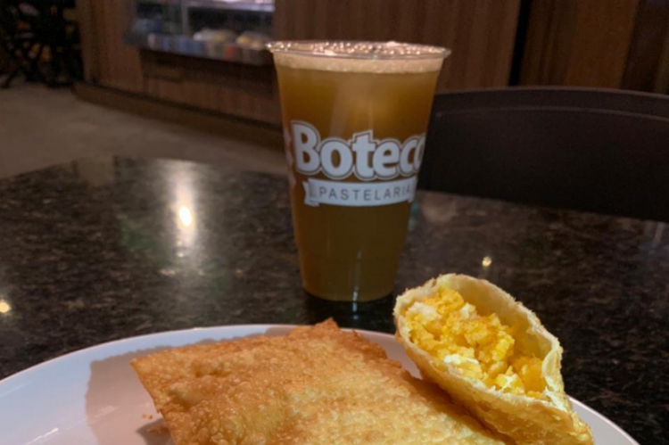 Ideia do pastel de cuscuz veio para juntar um prato j&aacute; muito pedido e outro que &eacute; tradicional do Nordeste