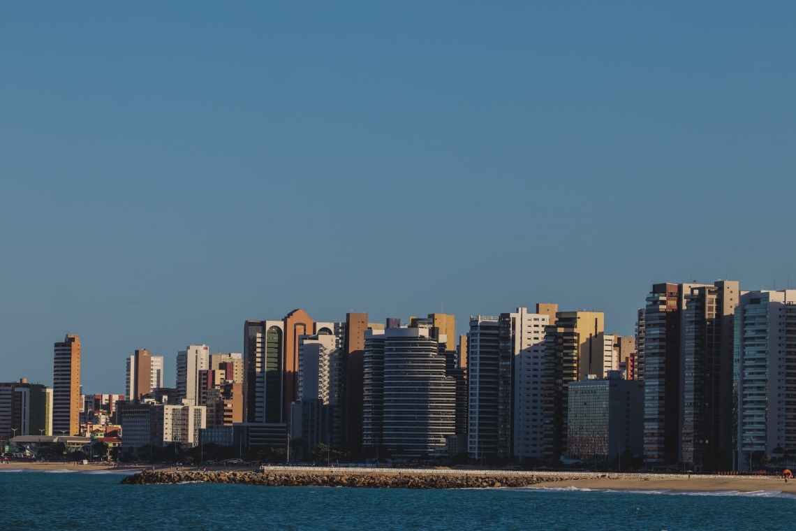 ￼Segundo Sindimóveis-CE, o mercado de imóveis em Fortaleza, que cresceu 5% em 2020, ganha novo impulso com as regras anunciadas (Foto: AURÉLIO ALVES/O POVO)