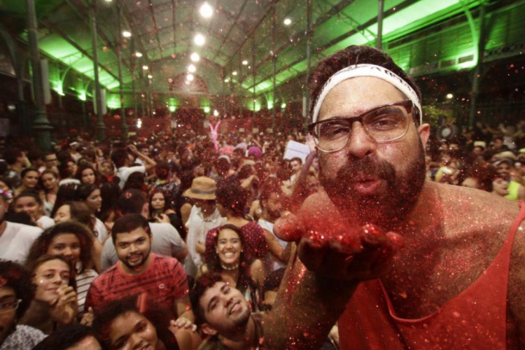 Mercado dos Pinhões é um dos 12 polos do Pré-Carnaval 