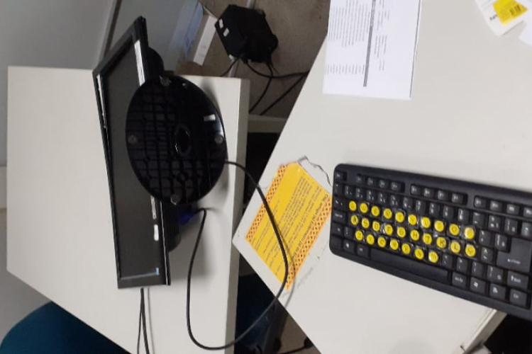 Local foi invadido por volta das 4 horas