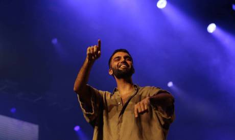 Cantor Silva realiza live neste sábado, 11, a partir de 19 horas, em seu canal do Youtube 