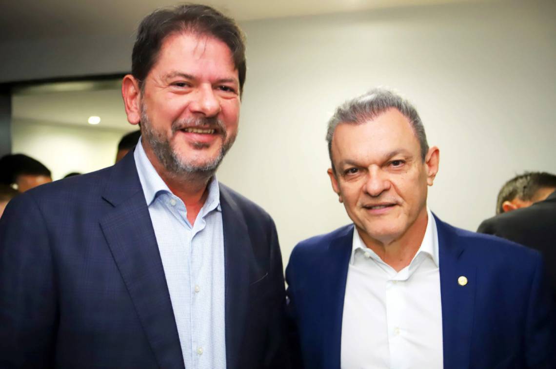 ￼Senador Cid Gomes e prefeito José Sarto em meio à tensão de PDT dividido (Foto: Assembléia Legislativa)