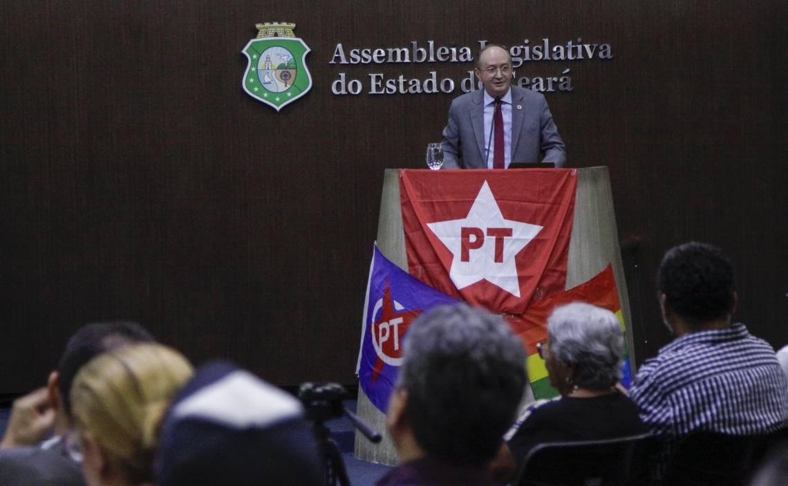 FORTALEZA - CE, BRASIL, 17-2-2020: Antônio Filho Conin, presidente do PT no Ceará na Comemoração de 40 anos do PT na assembleia legislativa de Fortaleza. (Foto: Beatriz Boblitz / O Povo).