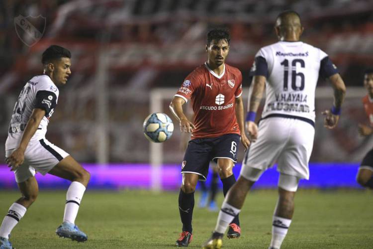 Time de Avellaneda jogou em casa e acumulou seu terceiro jogo seguido em vitória na Superliga Argentina