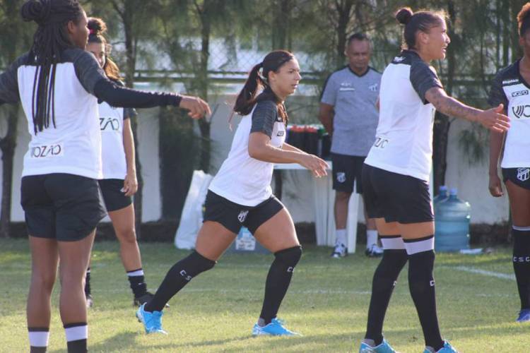 Alvinegras realizam preparação para Campeonato Brasileiro A-2 em Porangabuçu