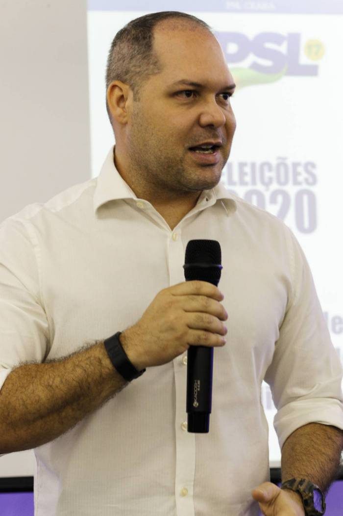 Heitor Freire, deputado federal do PSL (Foto: Sandro Valentim/O POVO) (Foto: Sandro Valentim)