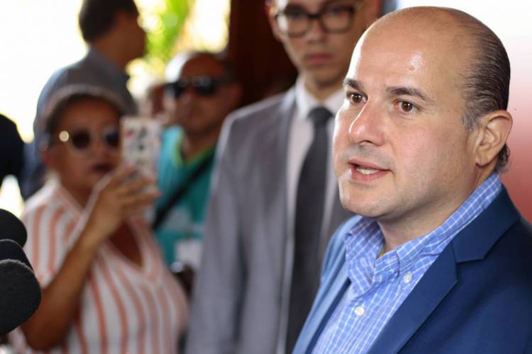 Evento no Teatro S&atilde;o Jos&eacute; com a presen&ccedil;a do prefeito Roberto Cl&aacute;udio para anunciar novo plano diretor participativo